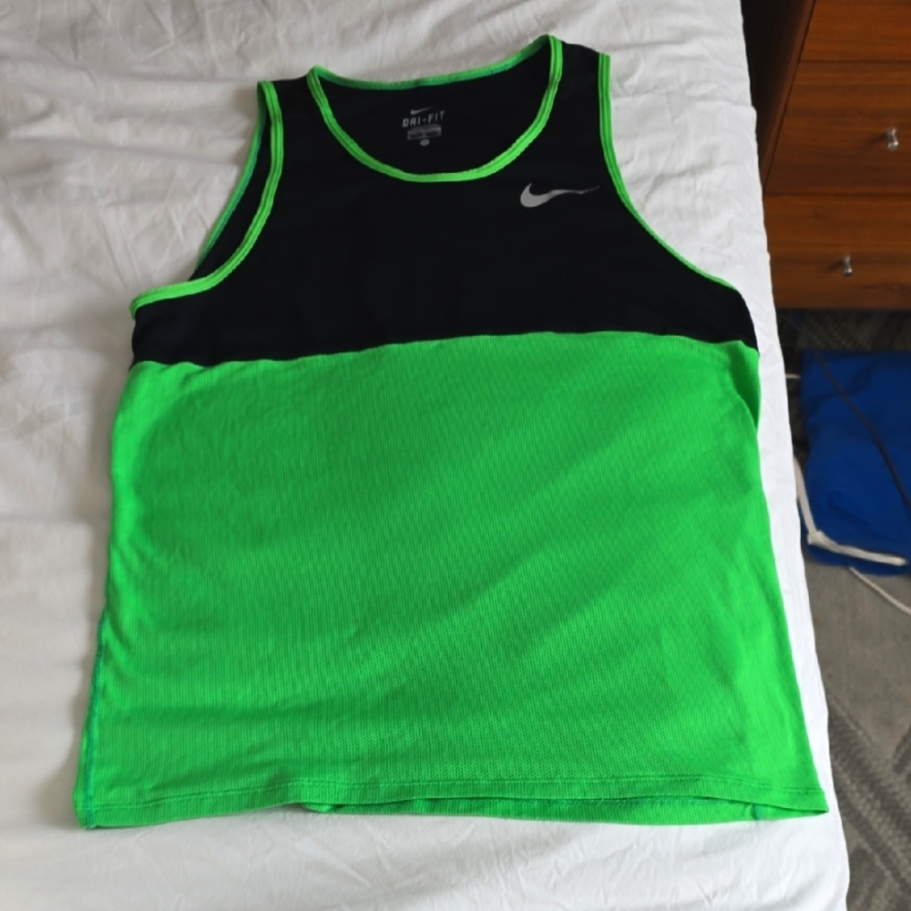 Nike Dri-Fit Black and Neon Green Athletic Tank Size Medium